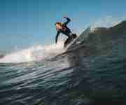 Wallien Surfer