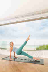 Pilates in front of a sea view for a Watergate Bay active break